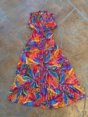 True destinations Vibrant Tropical Print sleeveless Maxi Dress - Multicolor